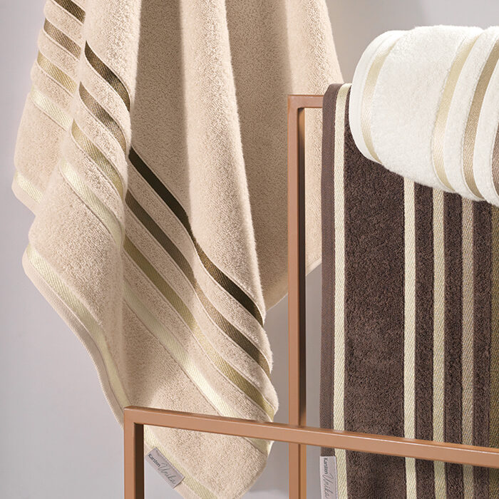 2022 - KARSTEN - BANHO - LUMINA 4